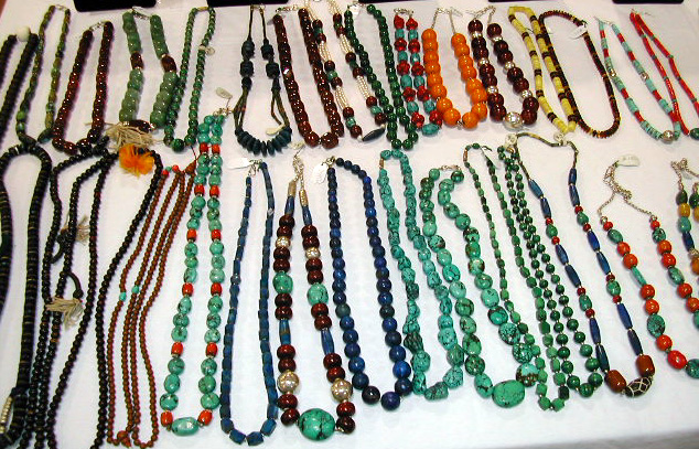 necklaces, 239637 byte(s).
